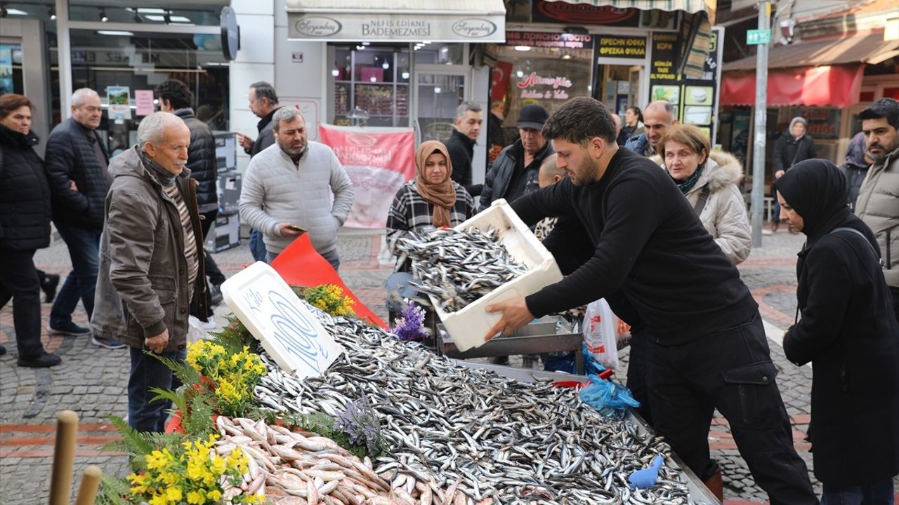 Edirne'de Hamsi Fiyatlarında Şok Düşüş