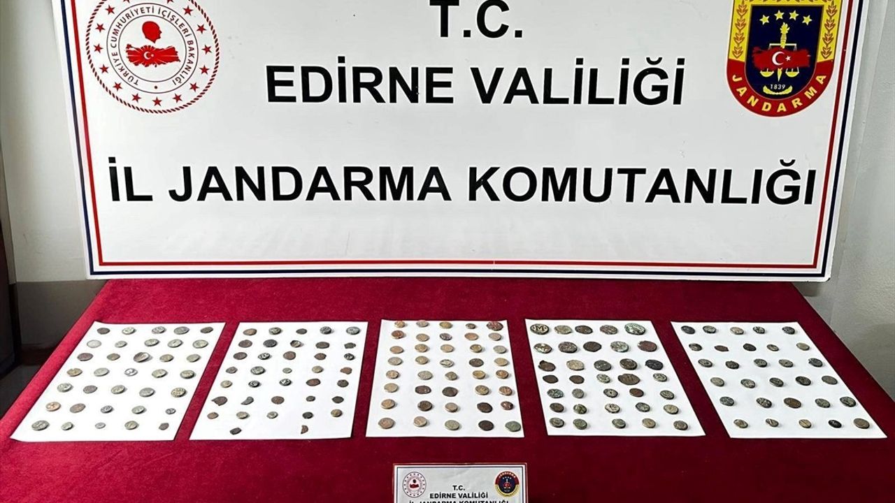 Edirne'de Otobüste 177 Tarihi Sikke Ele Geçirildi