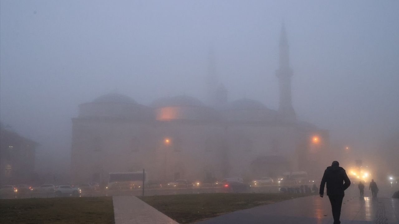 Edirne'de Sis Etkisini Sürdürüyor