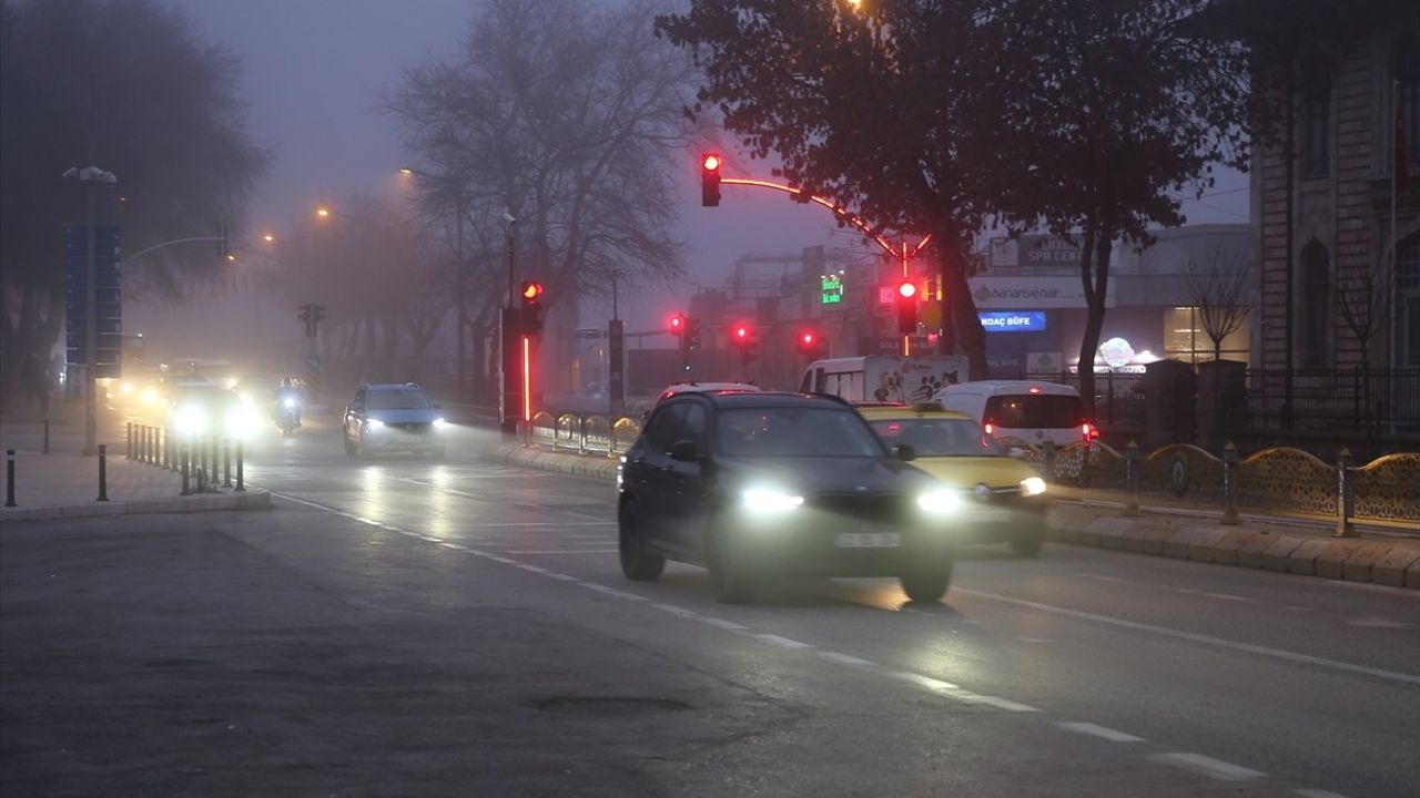 Edirne'de Yoğun Sis Etkisi