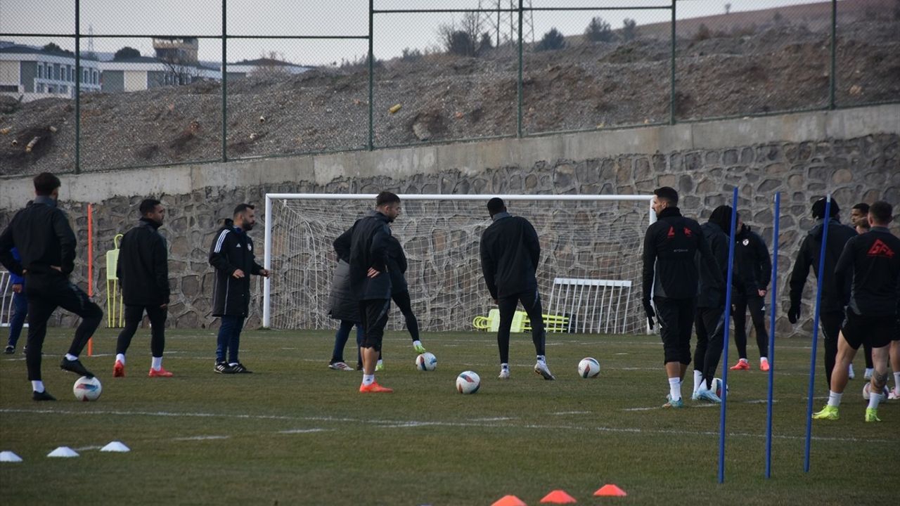 Gaziantep FK Galatasaray Maçına Hazırlanıyor