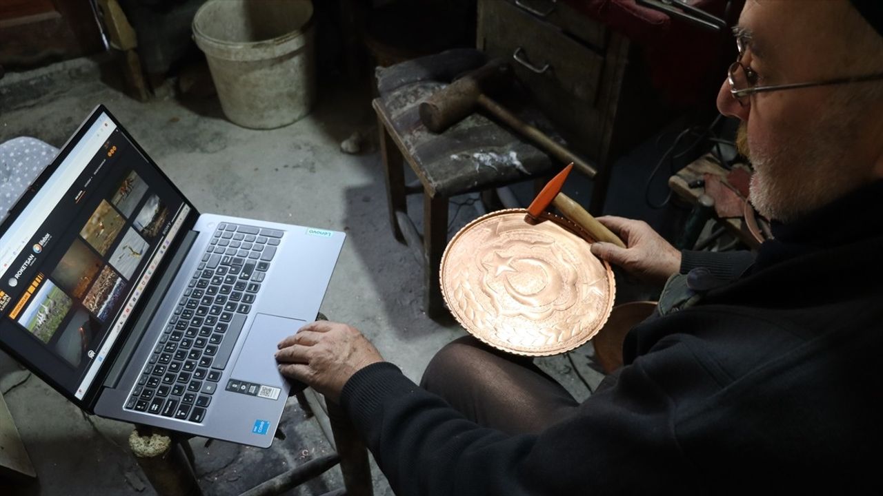 Gaziantep'teki Bakır Ustaları Yılın Kareleri Oylamasında