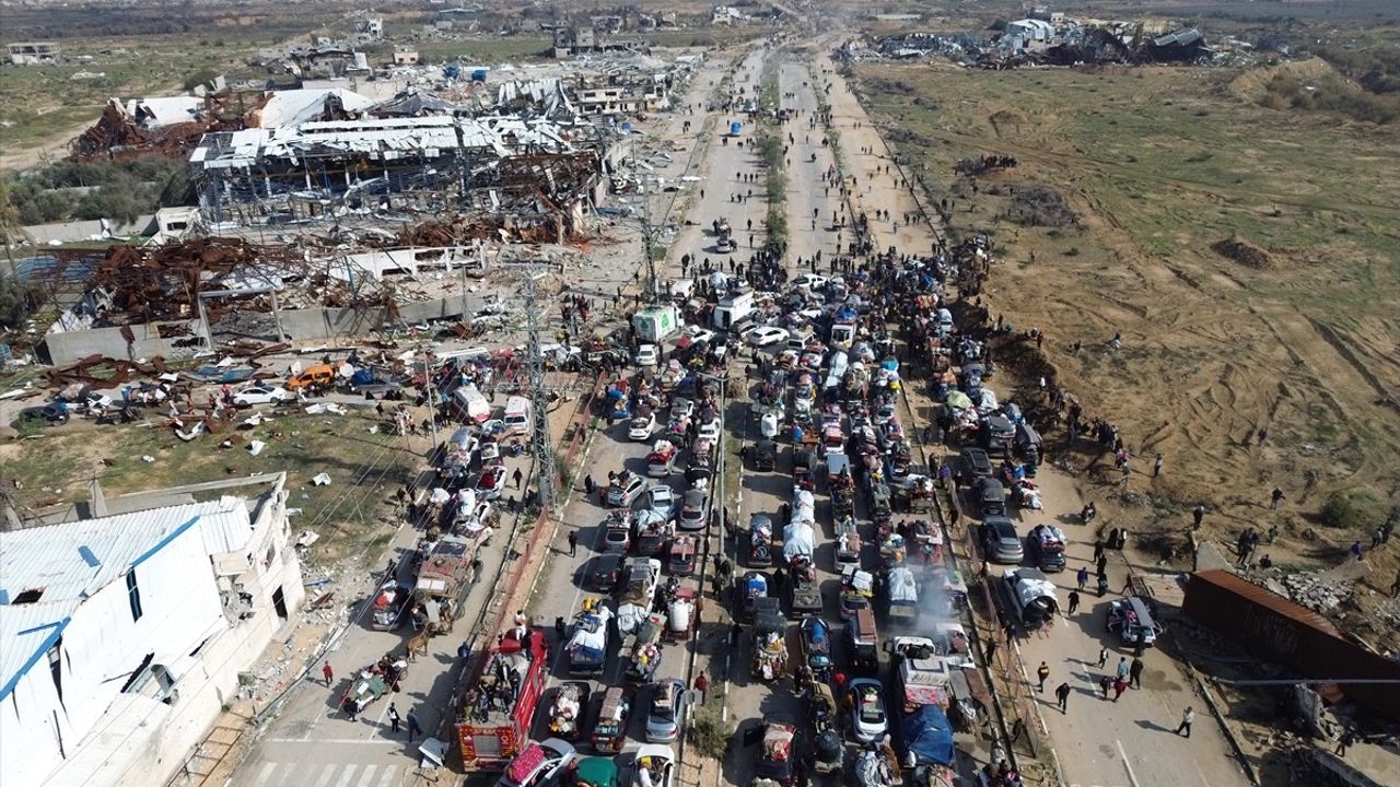 Gazze'deki Filistinlilerin Dönüşü Başladı