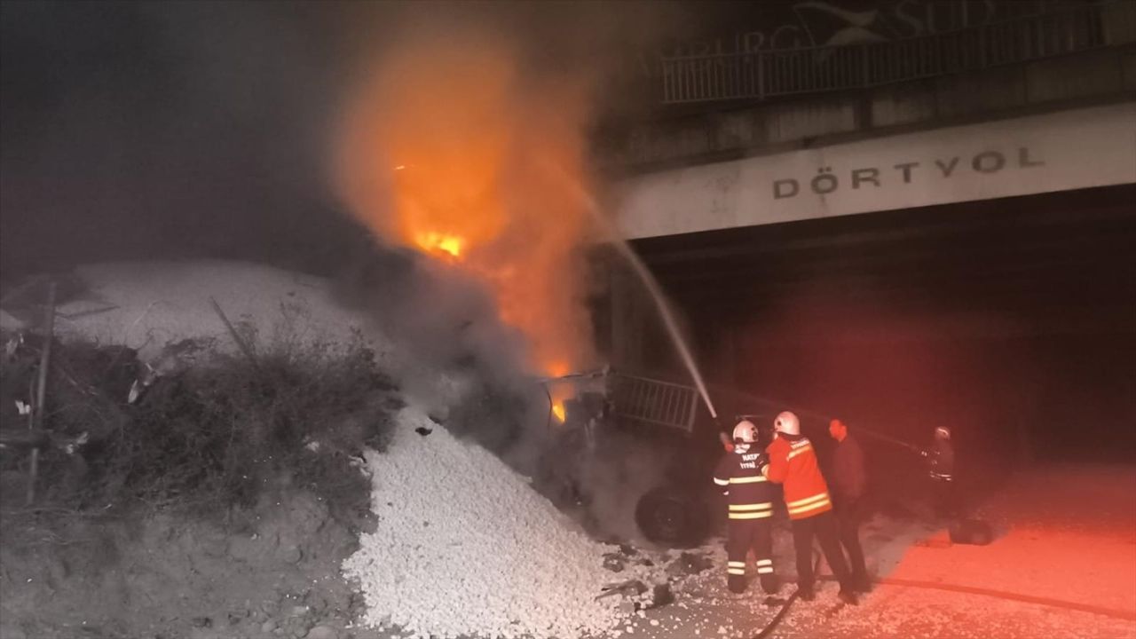 Hatay'da Feci Kaza: 1 Ölü, 2 Yaralı