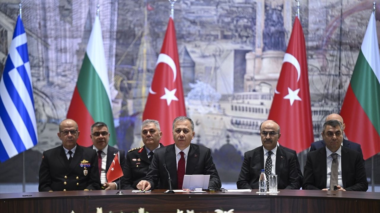 İçişleri Bakanı Yerlikaya, Yunan ve Bulgar Meslektaşlarıyla İstanbul'da Toplandı