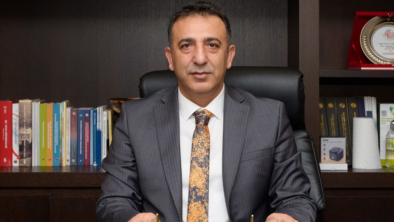 İklim Değişikliği Başkanı Halil Hasar'ın AA'nın Oylamasına Katılımı