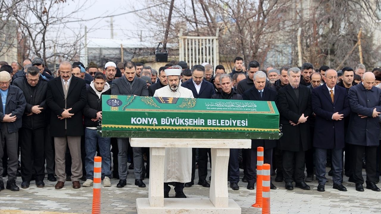 Kartalkaya'daki Yangında Hayatını Kaybeden Genç Kız, Konya'da Toprağa Verildi