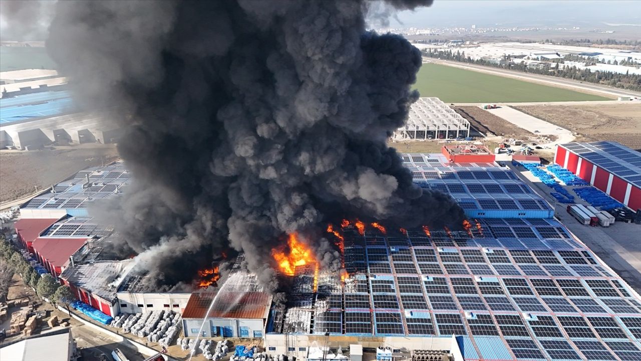 Kırklareli'nde Oyuncak Fabrikasında Yangın Çıktı