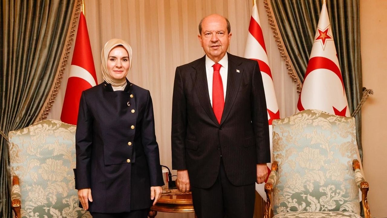 KKTC Cumhurbaşkanı Ersin Tatar, Aile Bakanı Mahinur Göktaş'ı Kabul Etti