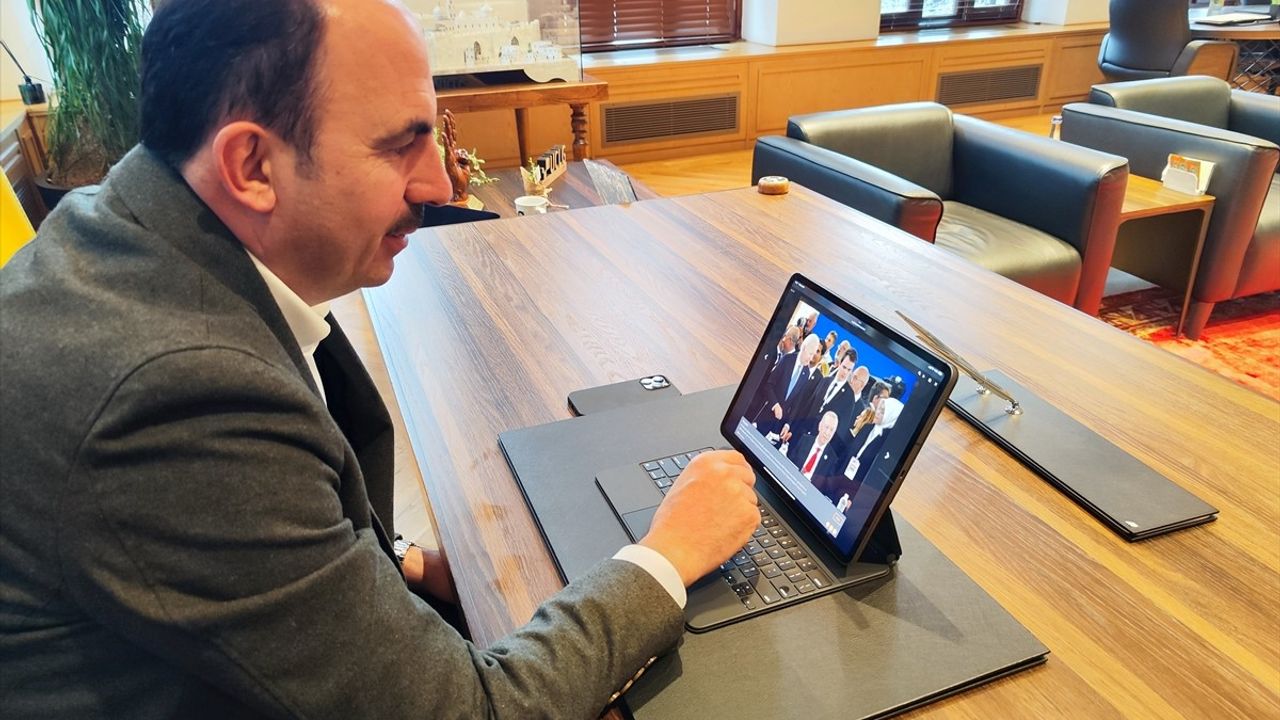 Konya Büyükşehir Belediye Başkanı Altay, Yılın Kareleri Oylamasında