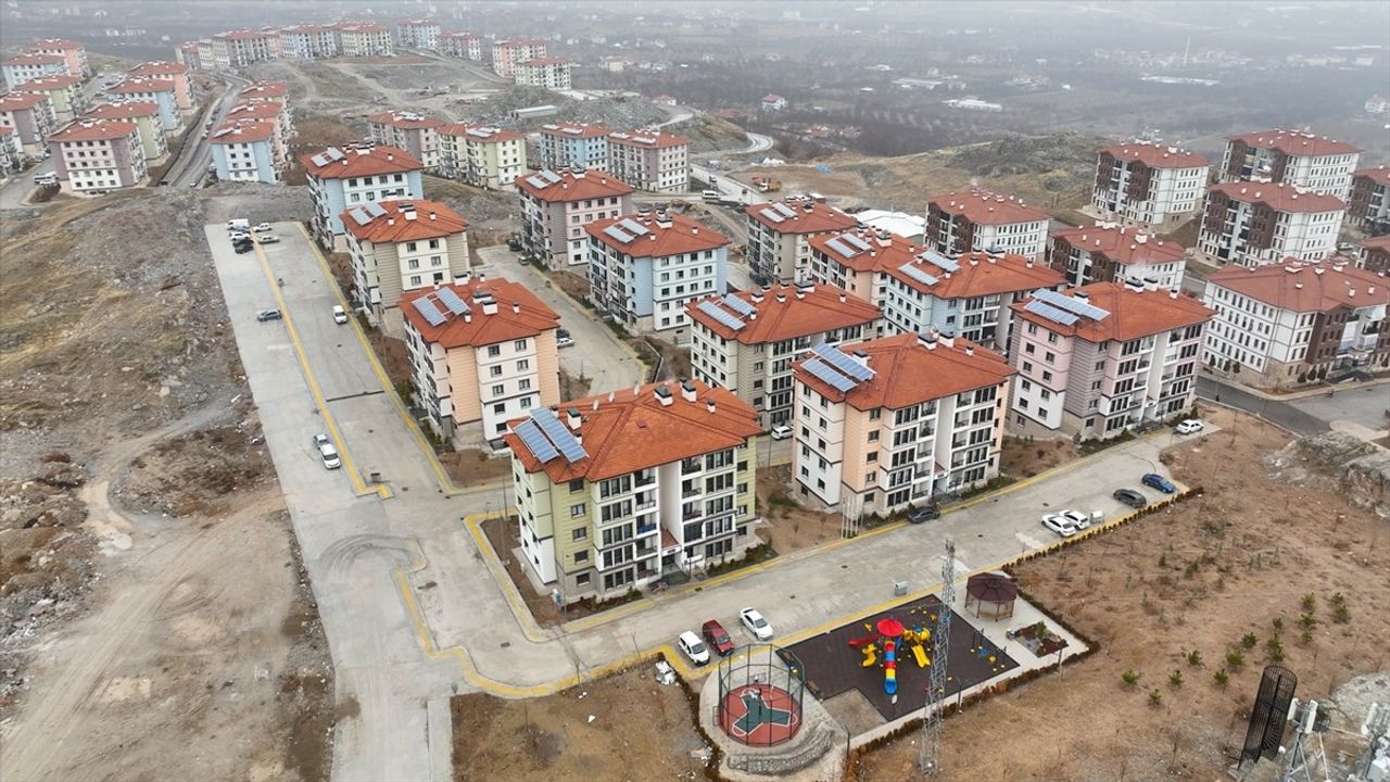 Malatya Gelinciktepe'de Deprem Konutları Hızla İlerliyor
