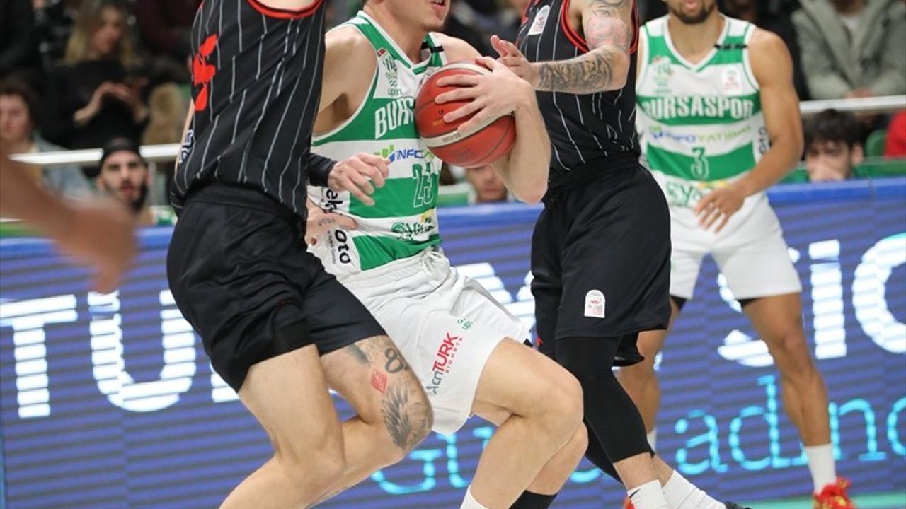 Manisa Basket, Bursaspor Yörsan'ı Deplasmanda Geçti