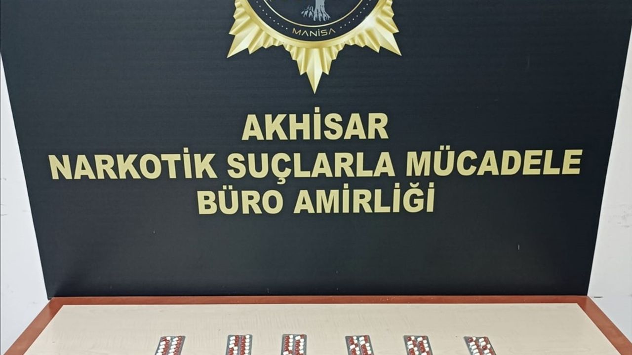 Manisa'da Uyuşturucu Operasyonu: 3 Kişi Tutuklandı