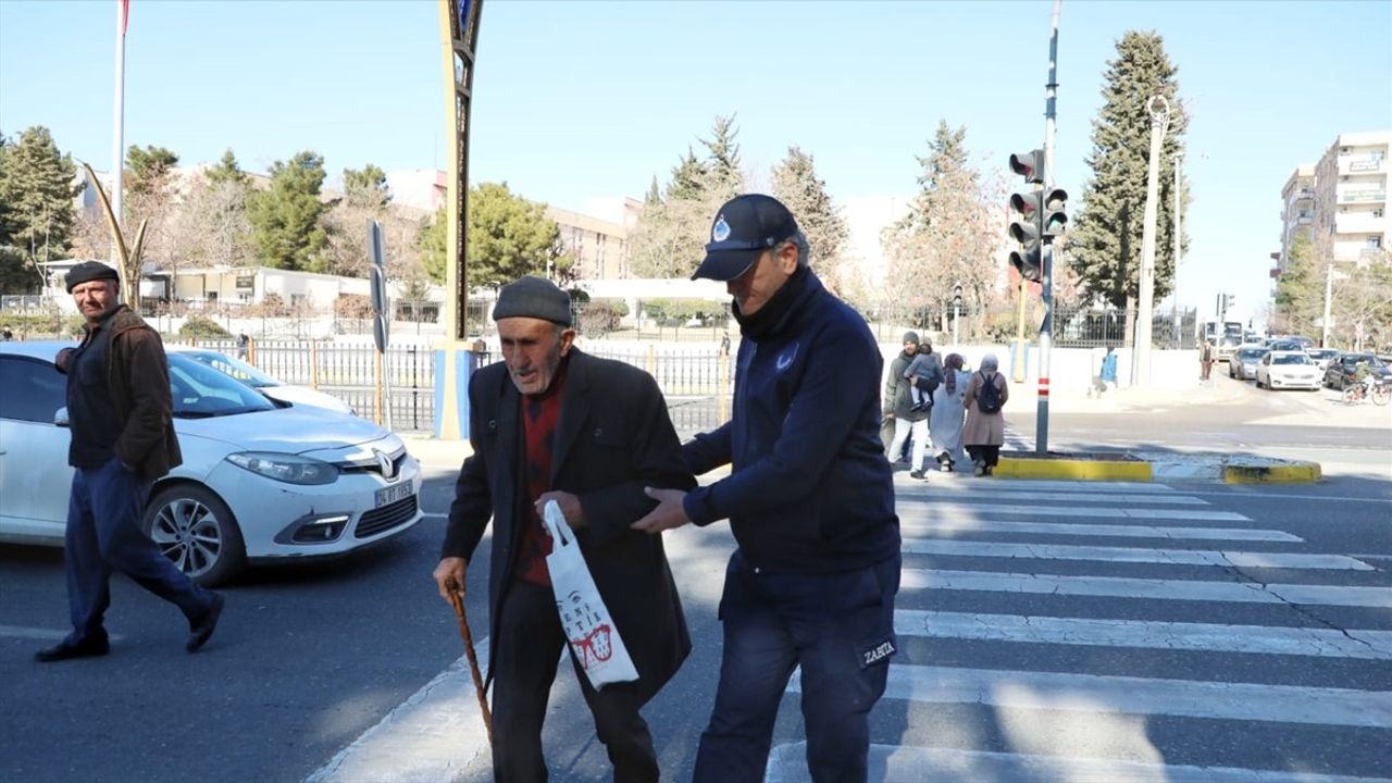 Mardin'de Yaya Geçitlerinde Polis ve Zabıta Görevlendirmesi