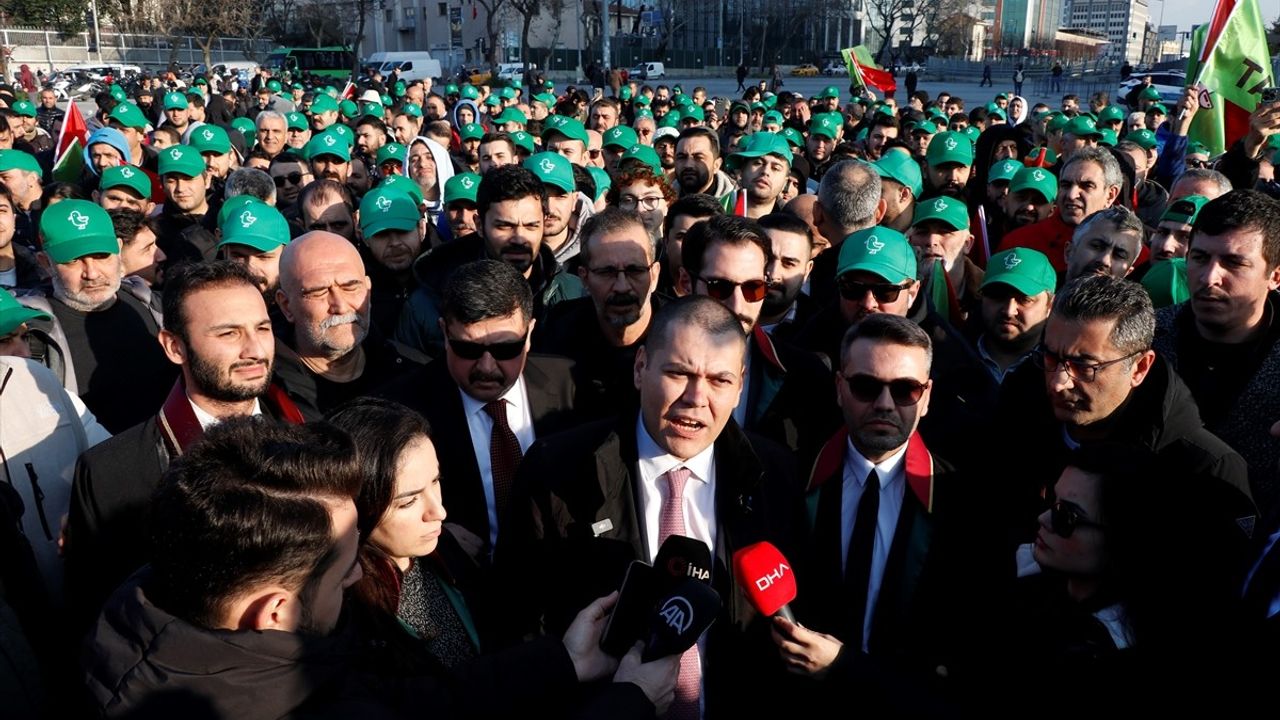 Oğuz Alper Öktem, Martı'nın Haksız Rekabet Davasına İlişkin Açıklama Yaptı