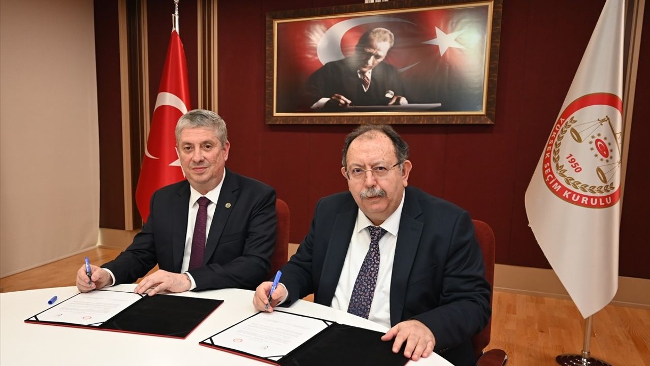 Paraguay Yüksek Seçim Mahkemesi Başkanı YSK'ya Ziyarette Bulundu