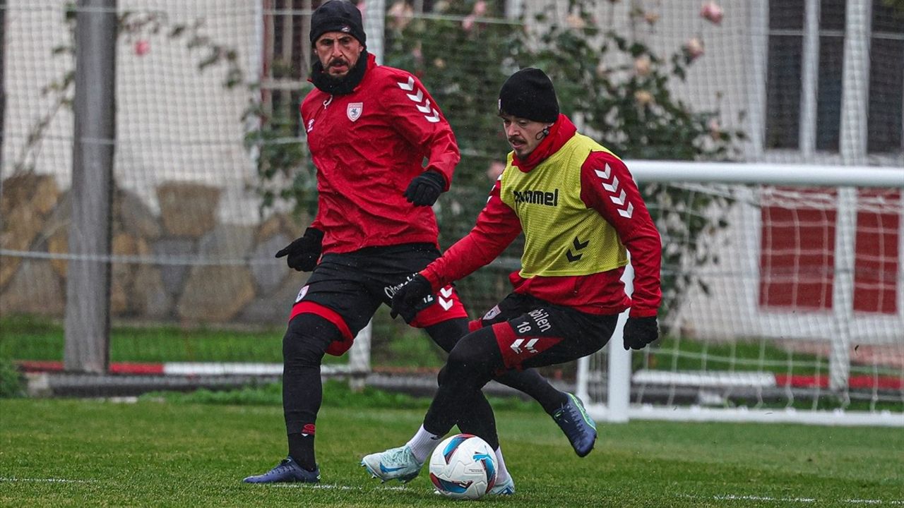 Reeder Samsunspor Beşiktaş Maçı Hazırlıklarını Sürdürüyor