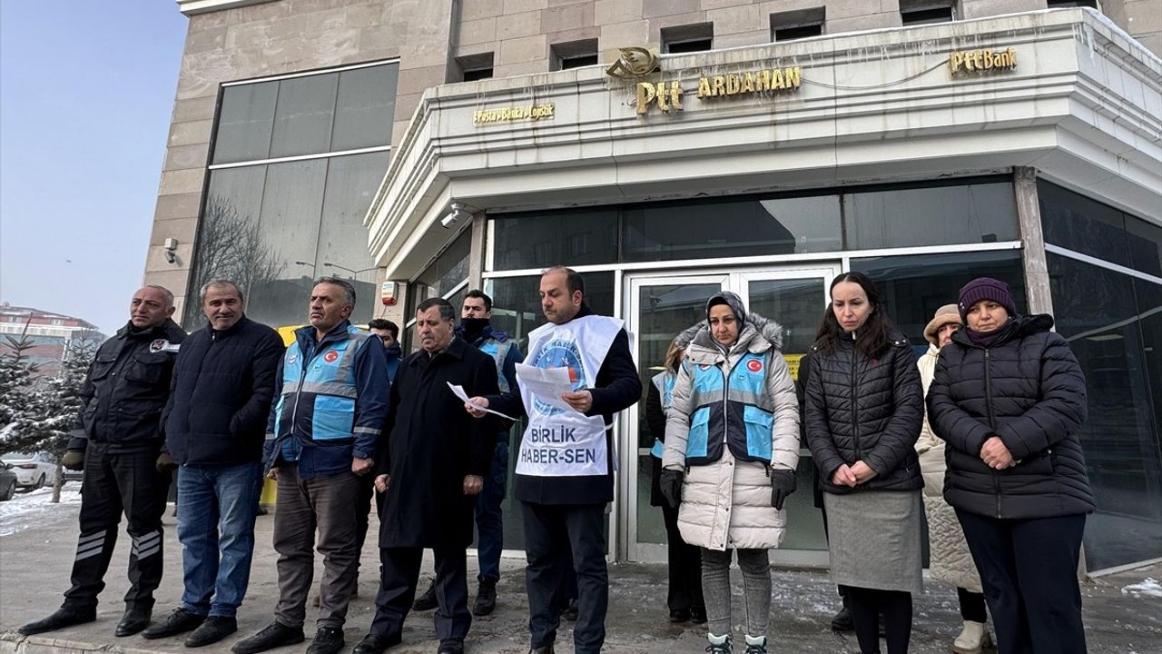 Rize'deki Şiddet Olayı Sonrası Ardahan ve Erzincan'da Protestolar