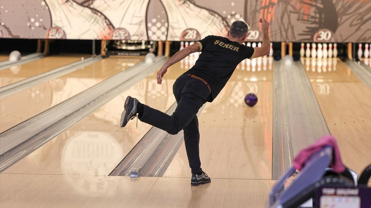 Samsun'da Bowling Şampiyonası Nefes Kesti