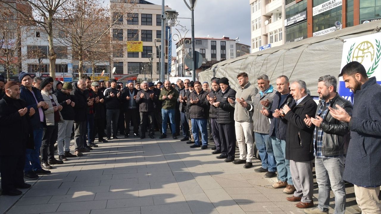 Samsun'dan Suriye'ye Yardım Tırı Yola Çıktı