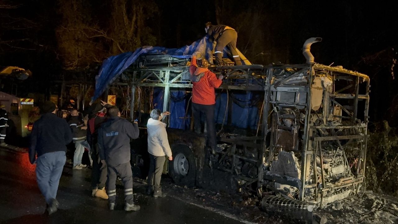 Sarıyer'de İETT Otobüsü Yangın Çıkardı