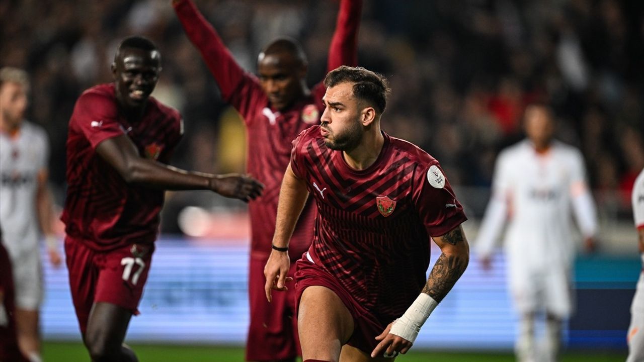 Süper Lig Mücadelesinde Galatasaray ve Hatayspor Berabere Kaldı