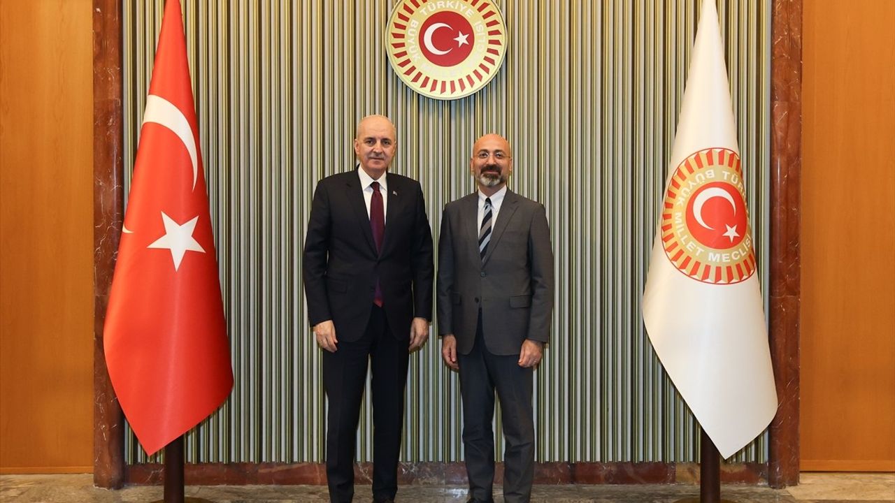 TBMM Başkanı Kurtulmuş, Türkiye Maarif Vakfı Başkanı Özdil'i Ağırladı