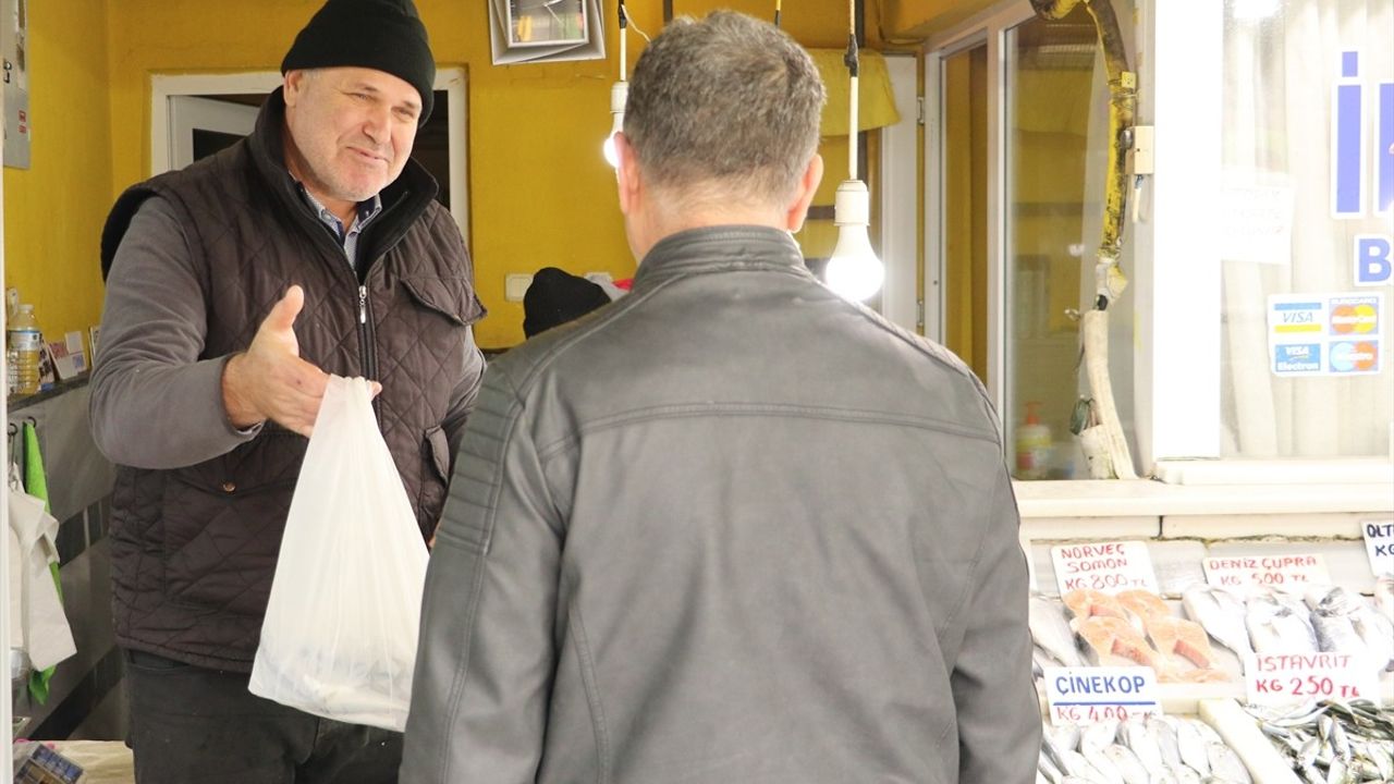 Tekirdağlı Balıkçılar Hamsi ve Çinekop Avında Bereket Yaşıyor