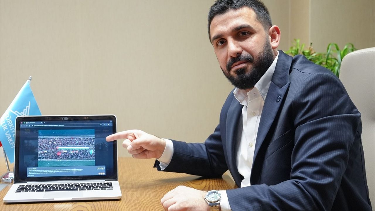TÜGVA Genel Başkanı İbrahim Beşinci, AA'nın Yılın Kareleri Oylamasında