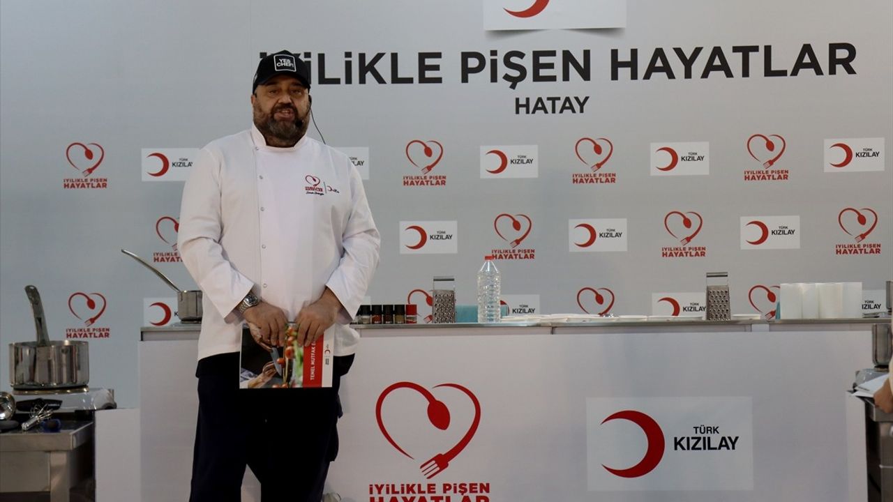 Türk Kızılay'dan Hatay'daki Depremzedelere Aşçılık Atölyesi Düzenlendi