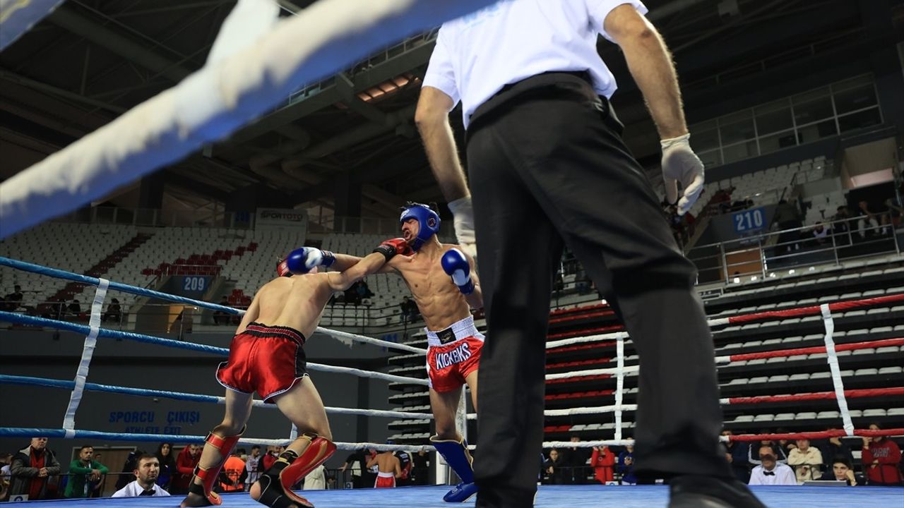 Türkiye Kick Boks Şampiyonası Antalya'da Başladı