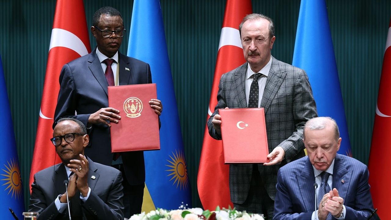 Türkiye ve Ruanda Arasında 4 Önemli Anlaşma İmzalandı