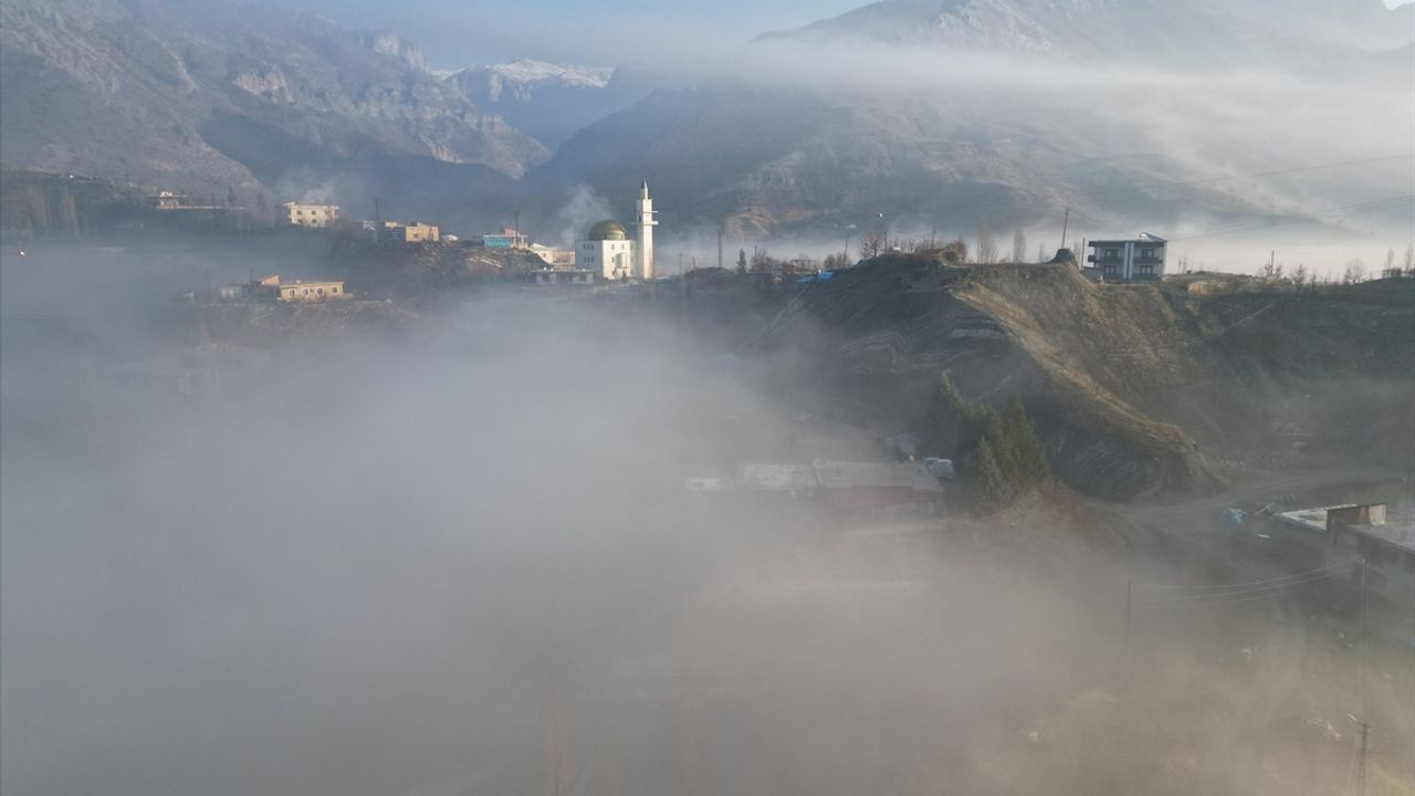 Uludere'de Görülen Büyüleyici Sis Bulutu Hava Görüntüleriyle Kaydedildi