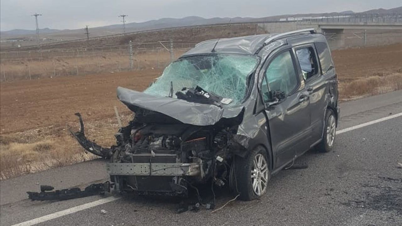 Yozgat'ta Trafik Kazası: 1 Ölü, 1 Yaralı