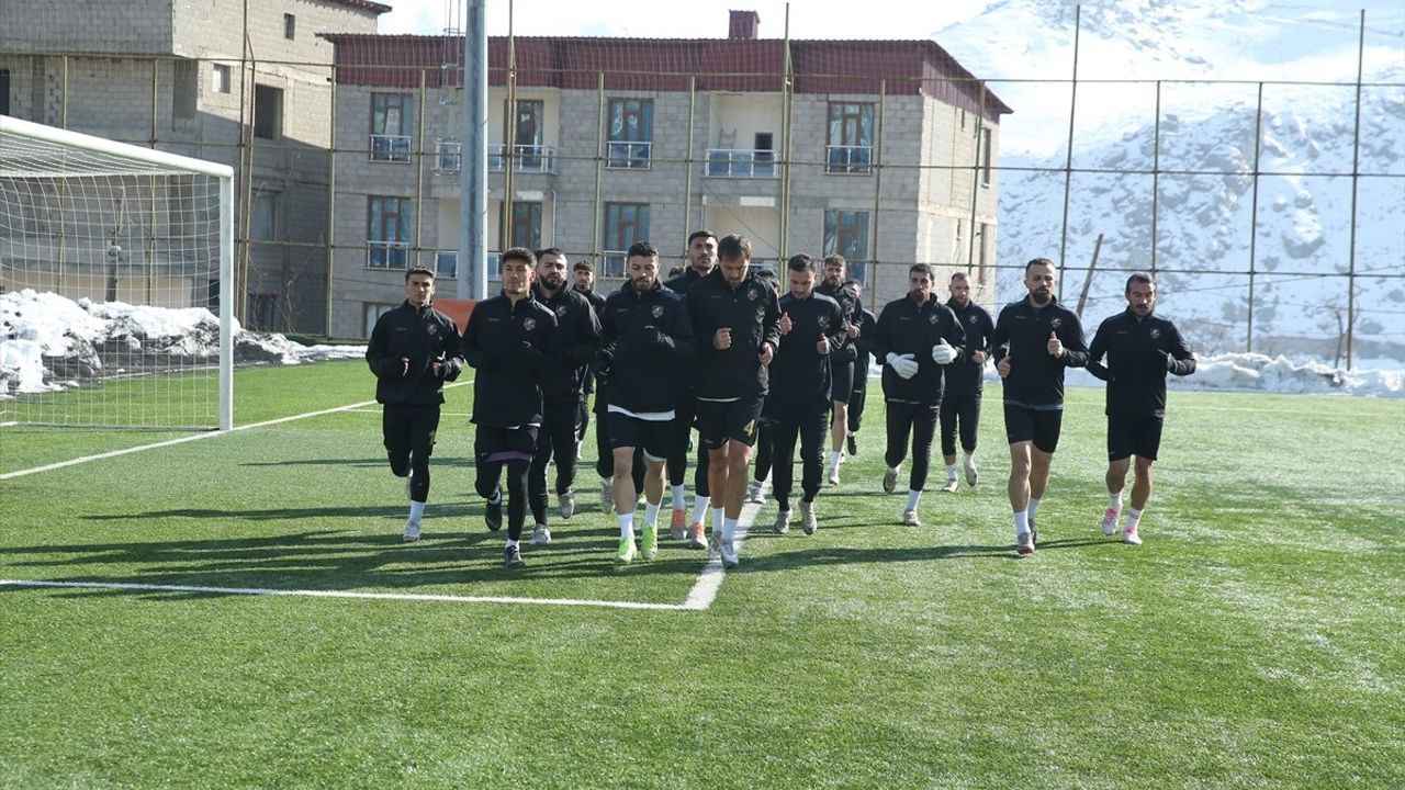 Adli Müdürlük ve Futbolun İkisi Bir Arada: Mikail Özdemir’in Başarı Hikayesi