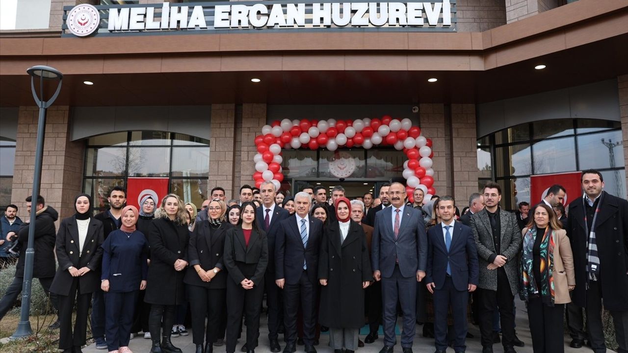 Aile ve Sosyal Hizmetler Bakanı Göktaş'tan Konya'da Yaşlılara Yönelik Açıklamalar