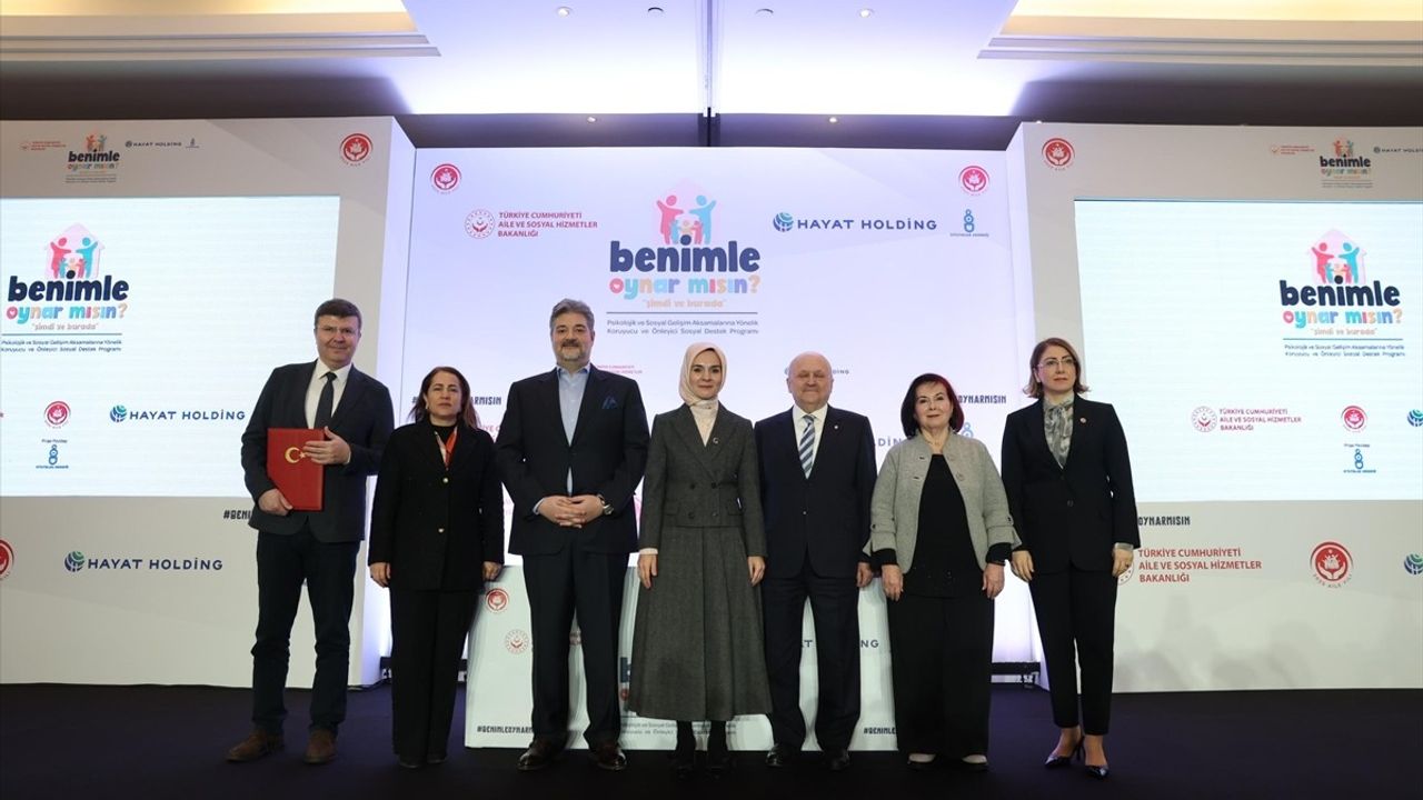 Aile ve Sosyal Hizmetler Bakanlığı'ndan "Benimle Oynar Mısın?" Projesi ile Umut Dolu Adımlar