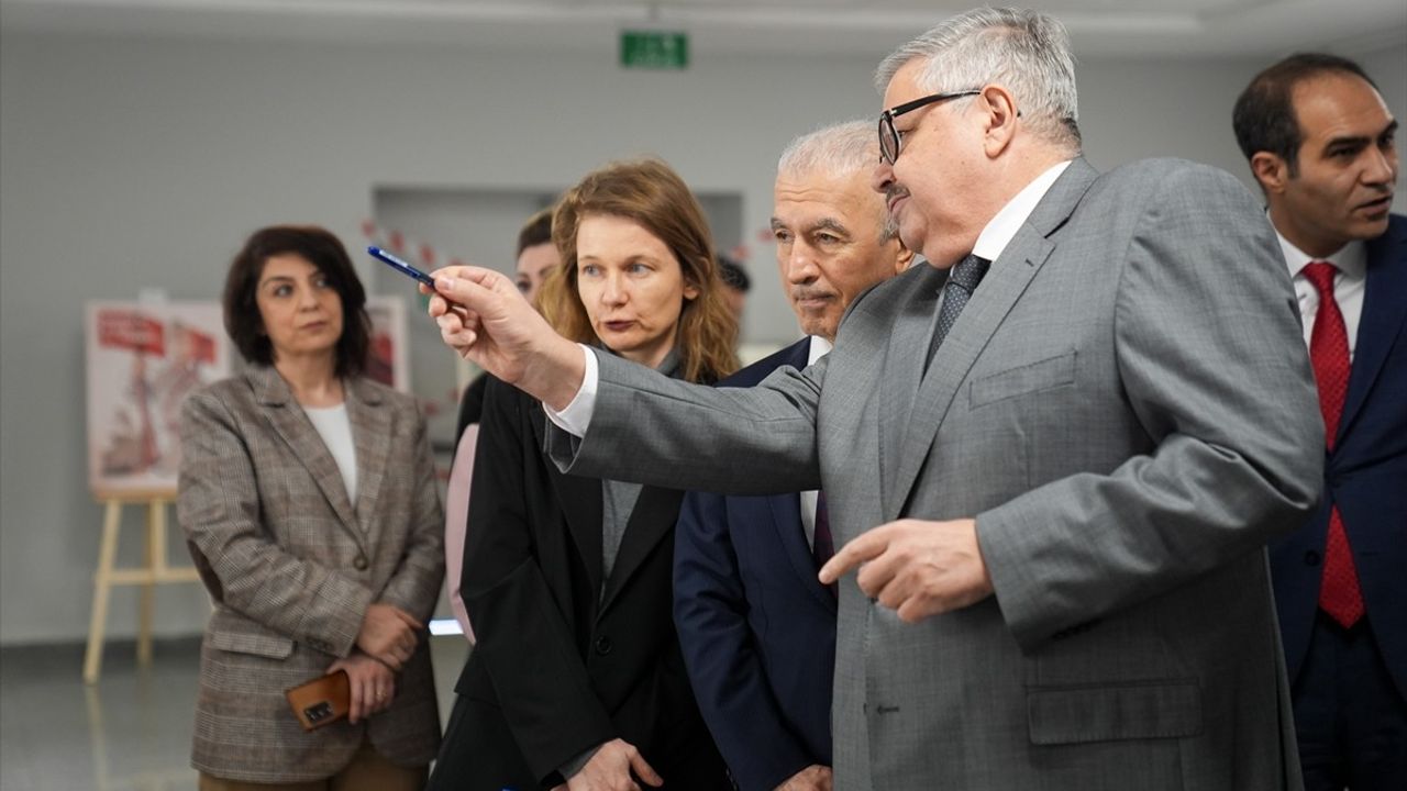 Ankara'da Türk-Rus İlişkileri Sempozyumu Gerçekleştirildi