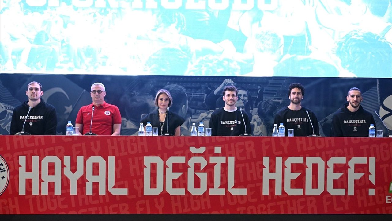 Bahçeşehir Koleji Geleceğe Umutla Bakıyor