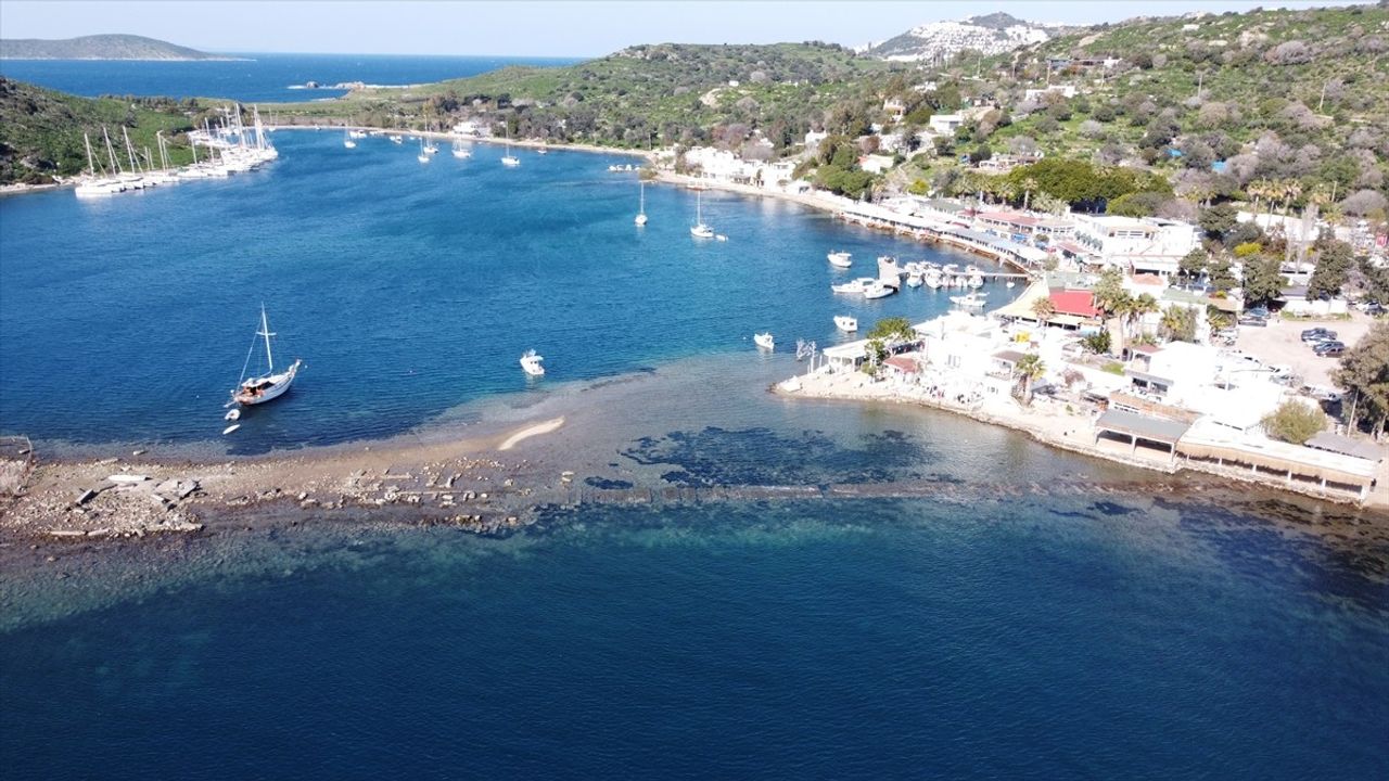 Bodrum'da Tarihi Surlar Gün Yüzüne Çıkıyor