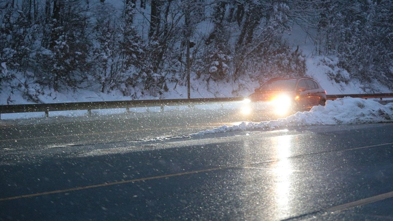 Bolu'da Kar Yağışı Etkisini Gösteriyor