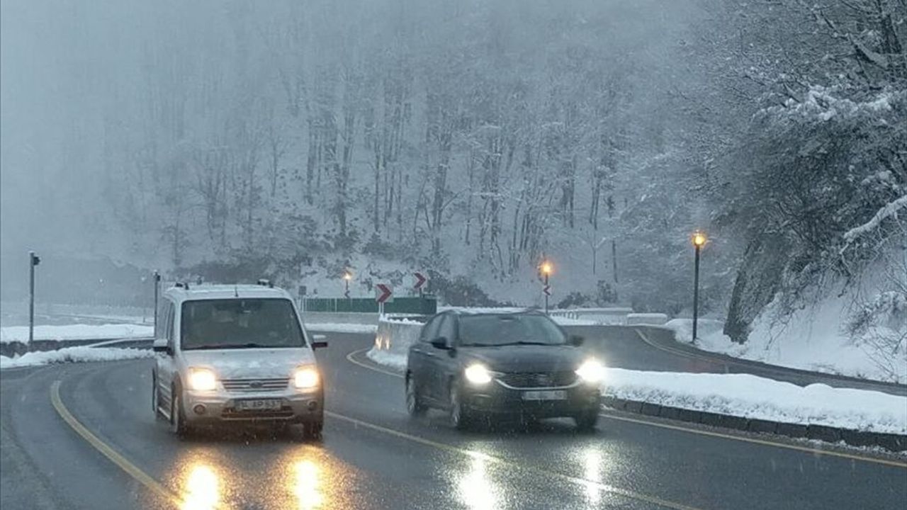 Bolu Dağı'nda Kar ve Sis Etkili