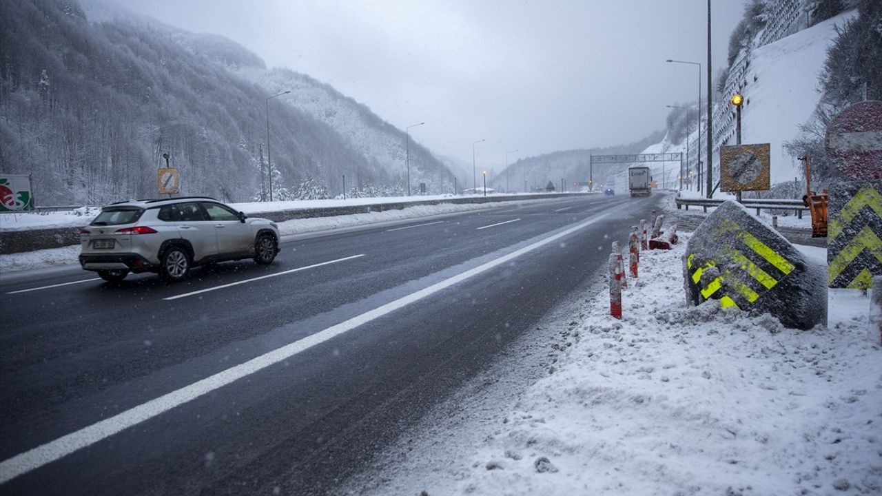 Bolu Dağı'nda Kar Yağışı ve Ulaşım Bilgileri