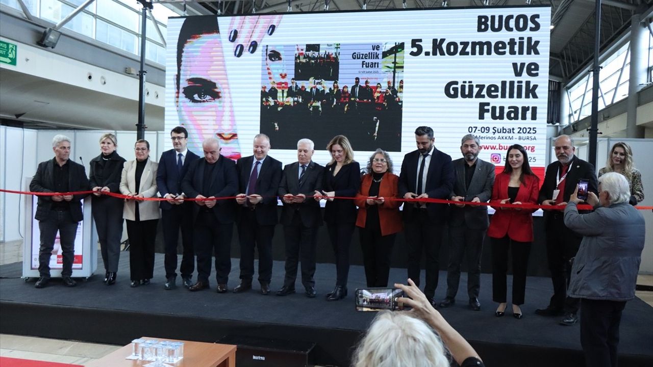 Bursa'da BUCOS Kozmetik ve Güzellik Fuarı Açıldı