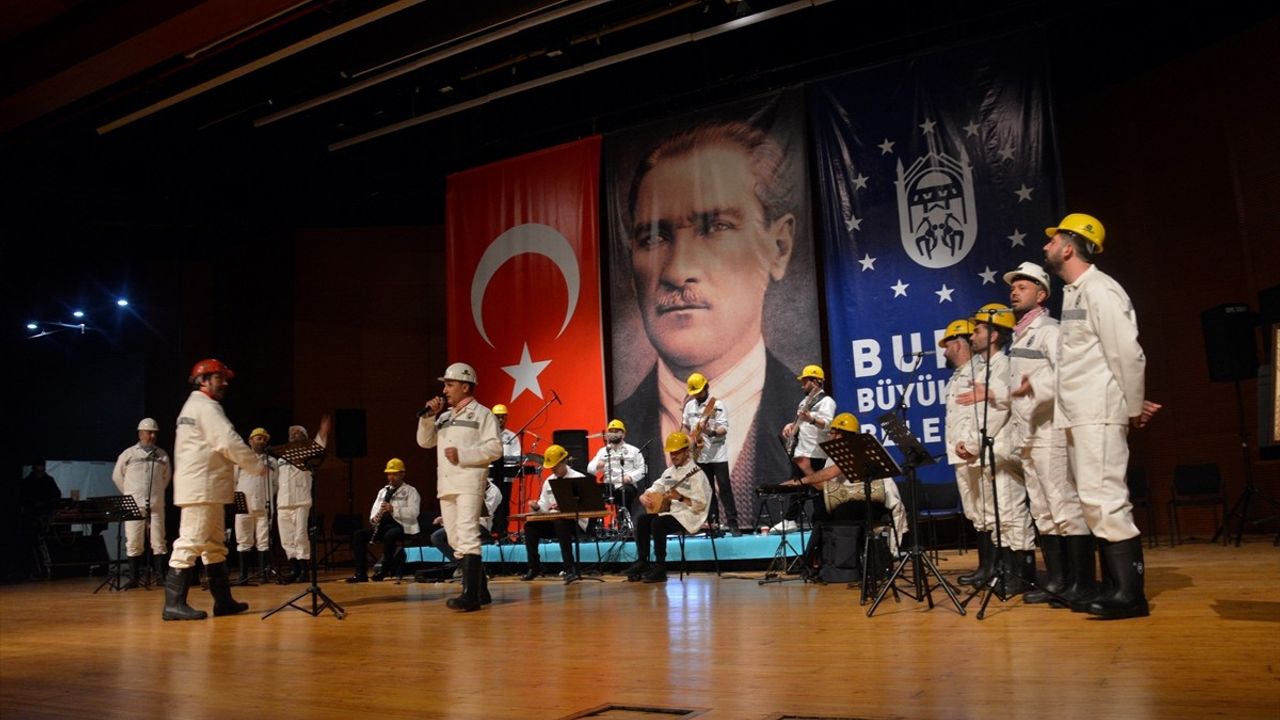 Bursa'da Duygu Dolu 'Zonguldak Hasret Gecesi' Etkinliği