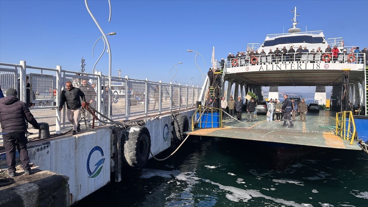 Çanakkale Boğazı'nda Feribot Arızası