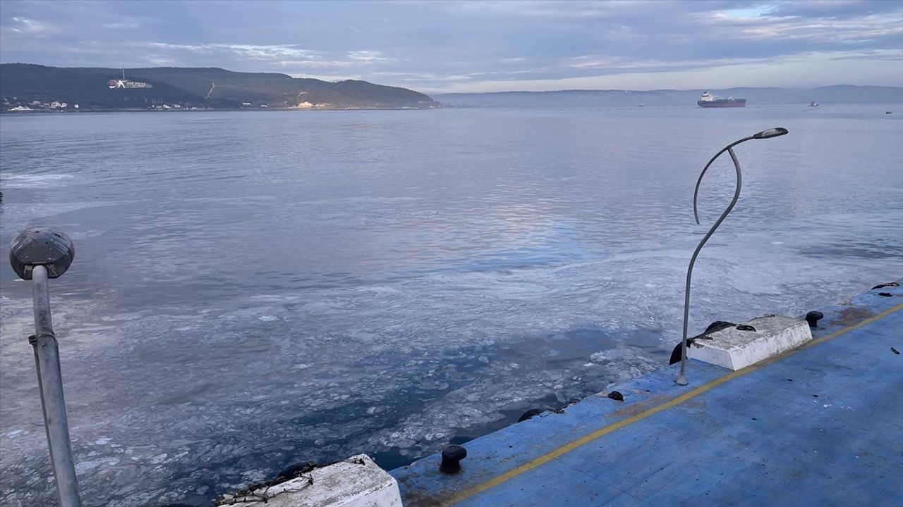 Çanakkale Sahillerinde Müsilaj Yeniden Görüldü