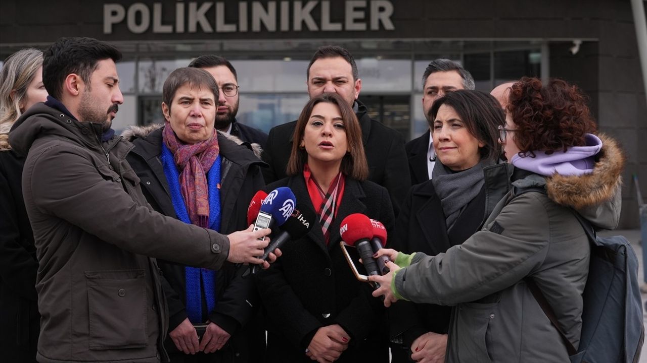 CHP Heyeti Sahte İçki Mağdurlarını Ziyaret Etti