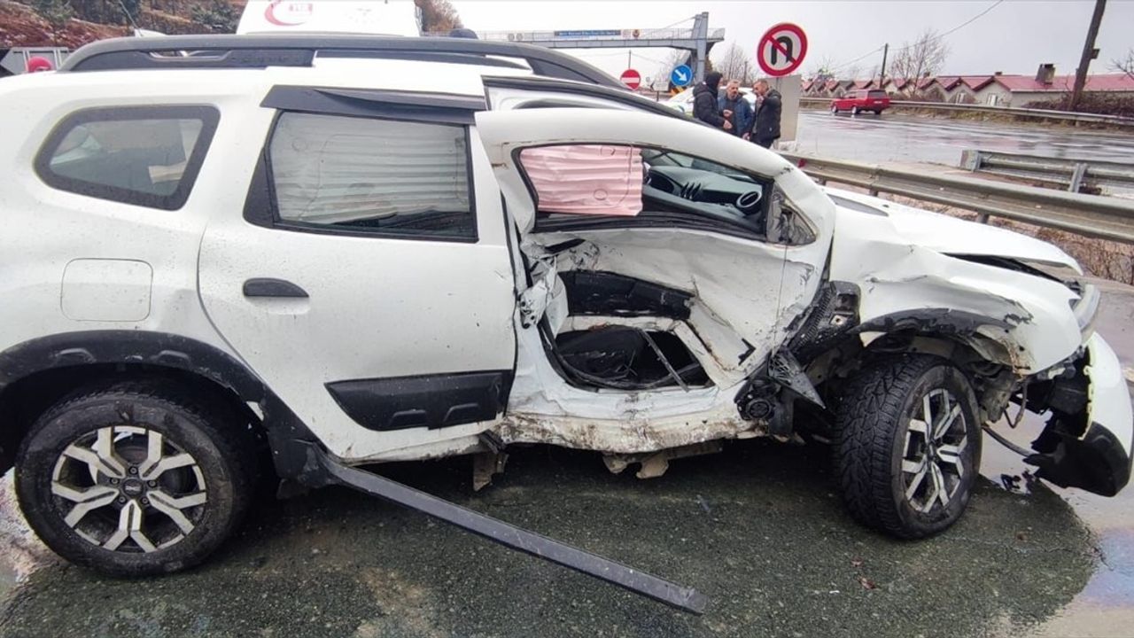 CHP Milletvekili Tahsin Ocaklı Trafik Kazasında Yaralandı