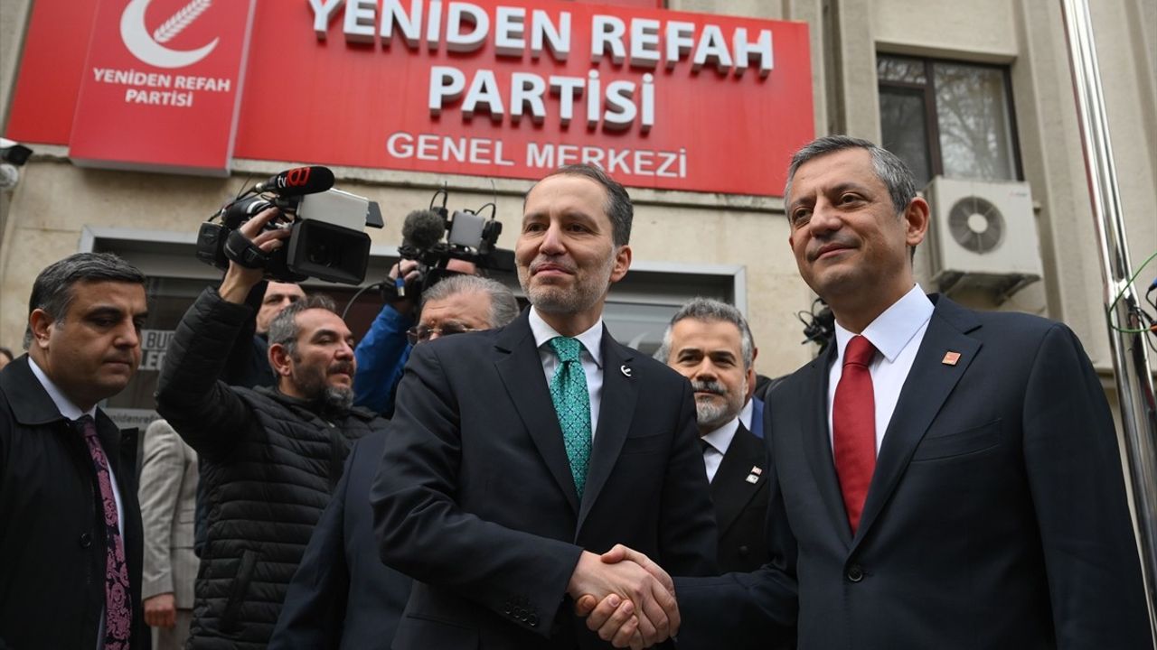 CHP ve Yeniden Refah Partisi Liderlerinden Önemli Görüşme